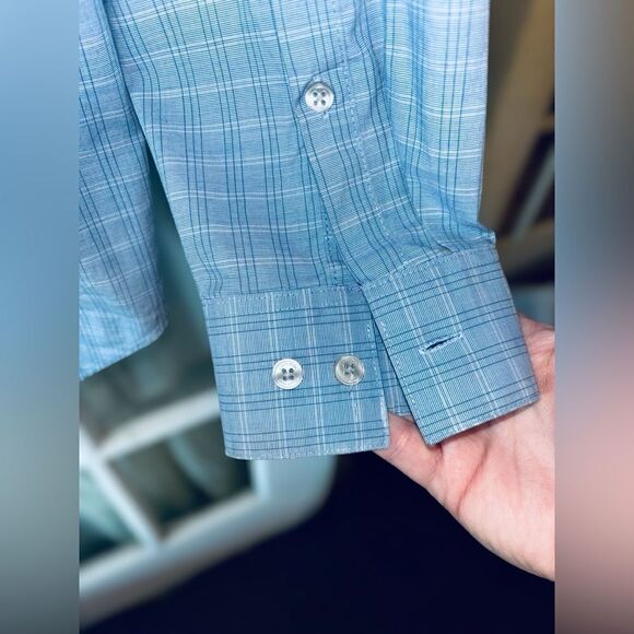 Calvin Klein Men’s Large Steel+ Slim Fit Stretch Blue Stripe Shirt • Button Up - Picture 3 of 8